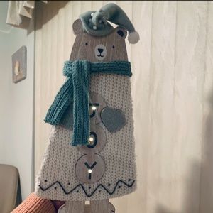 Joy lightup bear stand